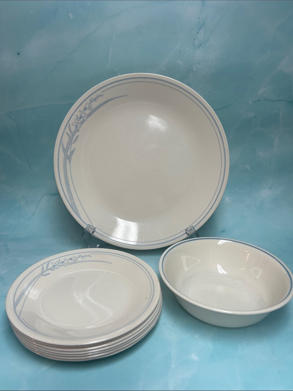 BLUE LILY by Corelle Dinnerware set of 9 pcs